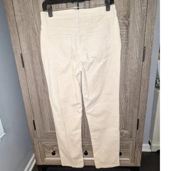 *3 FOR $9* Croft & Barrow Straight Cut Leg Fit Stretch Corduroy Cords Ivory Pant - Picture 2 of 2